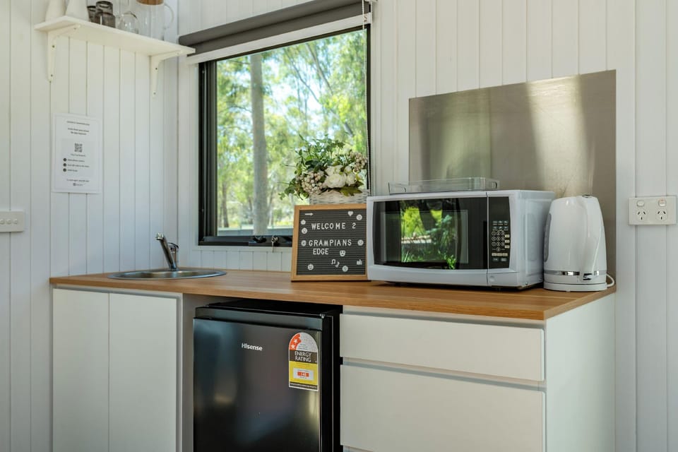 Tiny Away Escape at Grampians Edge Hotel in Victoria