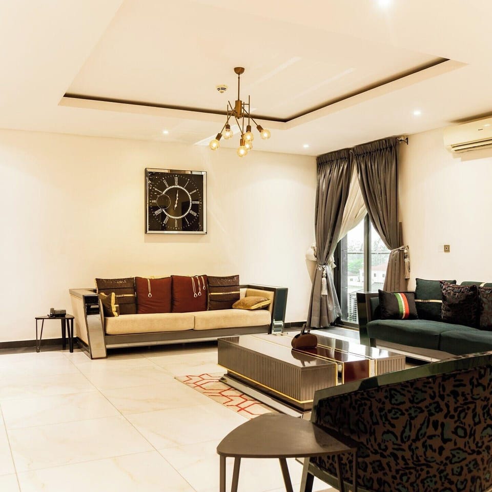 Crystal House Shortlets Hotel in Lagos