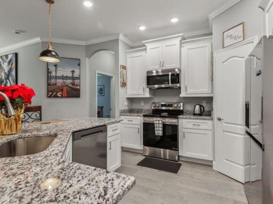 Spectacular NEW Home with lots of parking Exit 284 Hotel in Palm Coast