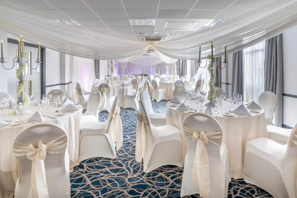 Felbridge Gatwick Hotel & Spa Hotel in East Grinstead