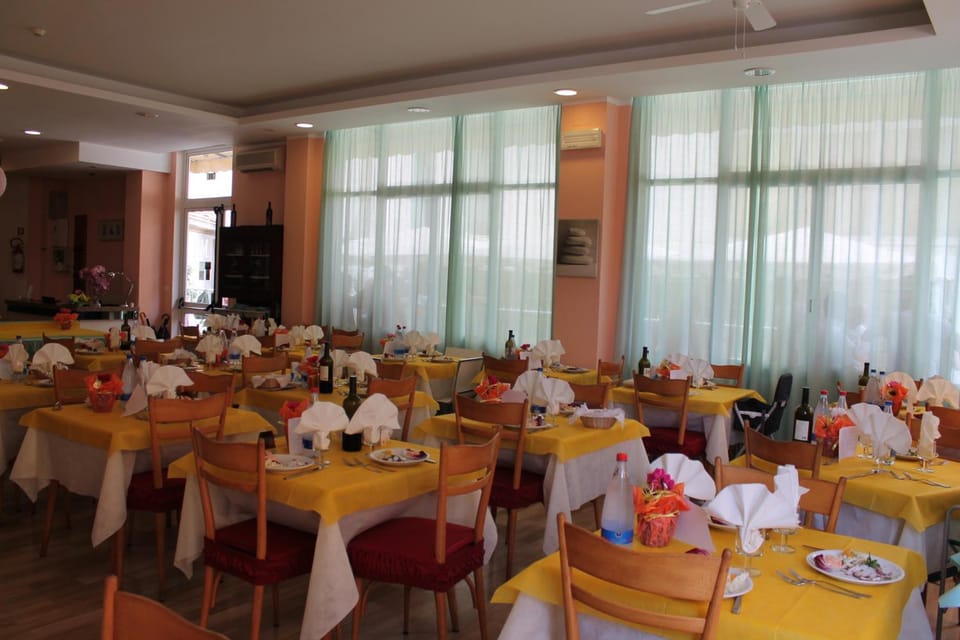 Hotel Madrid Hotel in Cattolica