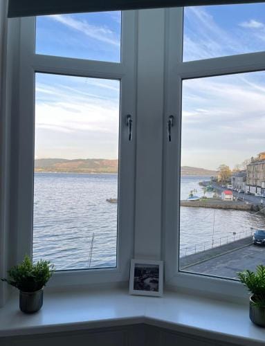 Beautiful Upper Apartment|Stunning Sea Views|Beach Hotel in Scotland