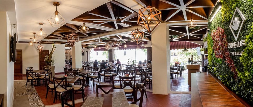 Hotel Mansur Business & Leisure Hotel in State of Puebla
