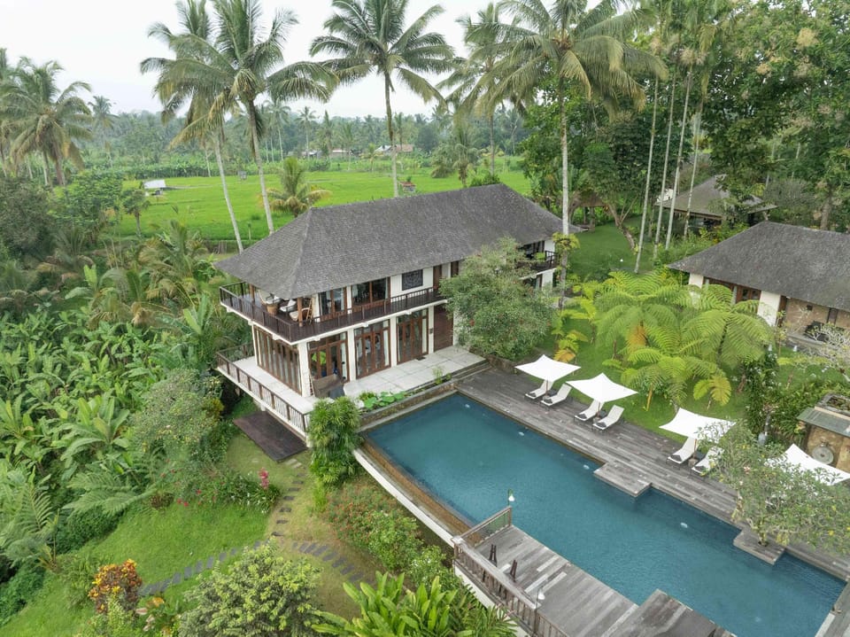 Awan Putih Resort Hotel in Payangan