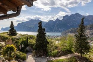 Appartamento AL FORTE Hotel in Nago–Torbole