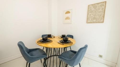 Charming apartment in Levallois Hotel in Levallois-Perret