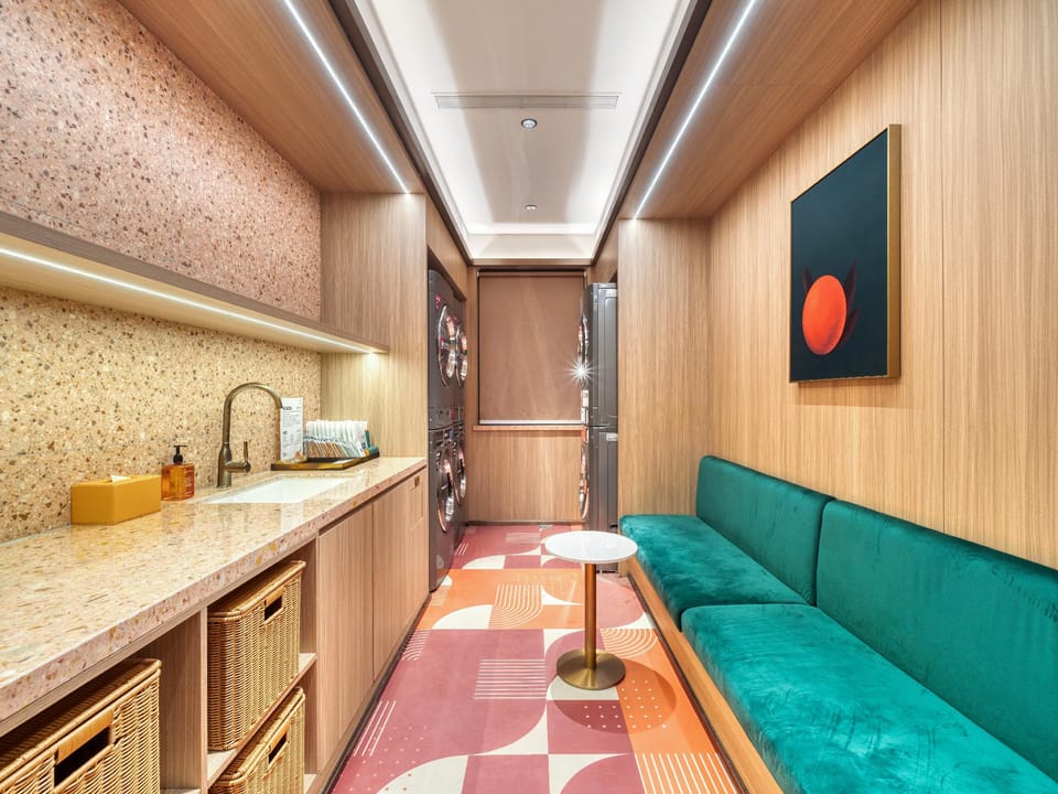 Orange Hotel Hangzhou Westlake Wulinmen Metro Station Hotel in Hangzhou