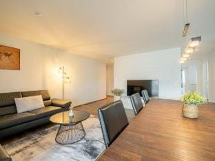 Swiss Living | High-Tech Kitchen, 1G WiFi, Balcony Hotel in Canton of Lucerne