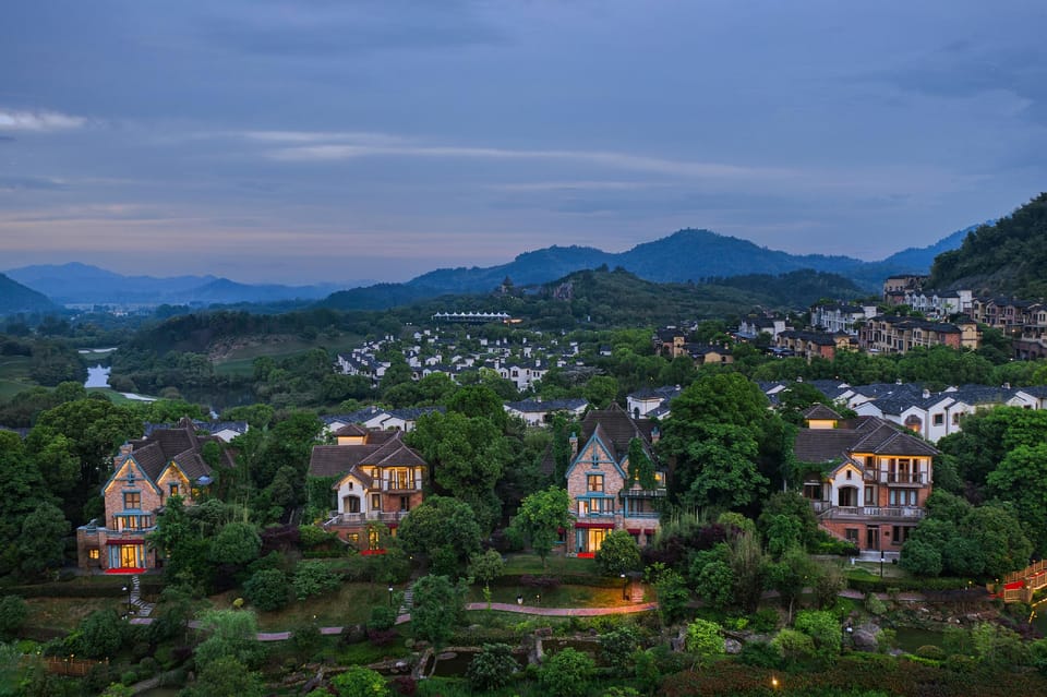 Anji Longwangxi Resort Villa Hotel in Suzhou