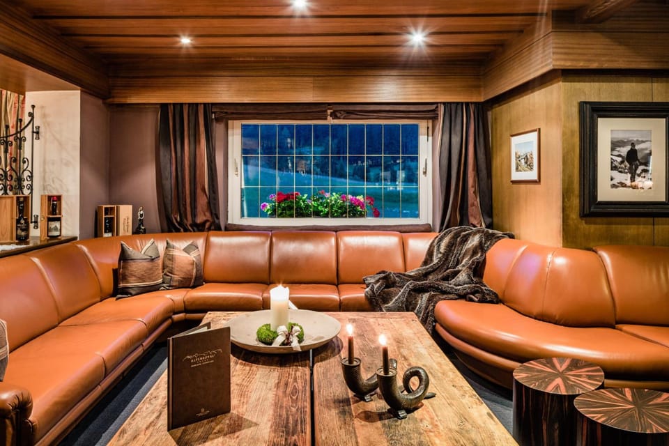 Bar/lounge