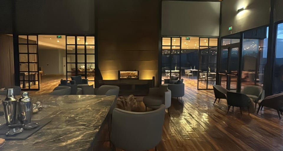 Bar/lounge