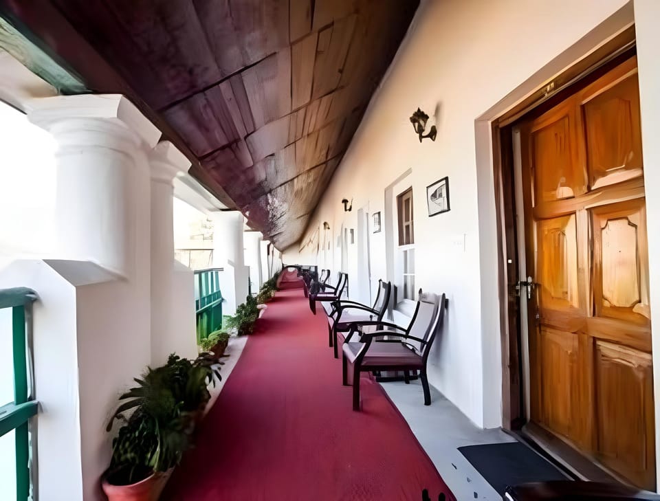Hotel Himalaya Castle Hotel in Uttarakhand