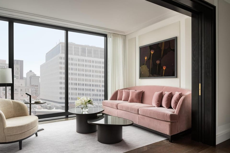 Four Seasons Hotel Montreal Hotel in Montreal