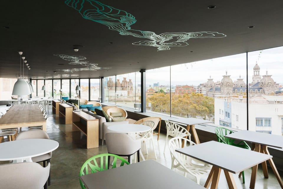 Bar/lounge