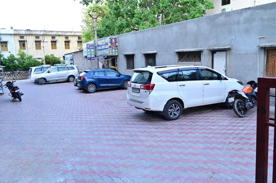 Sreeniketanam Lodge Hotel in Telangana