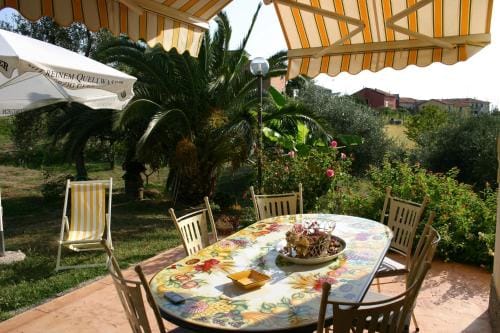 La Casa Di Menny Maison de Campagne Hotel in Liguria