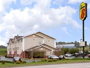 Brookville Inn Hotel in Allegheny River
