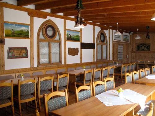 Landhotel Goldener Becher Hotel in Chemnitz