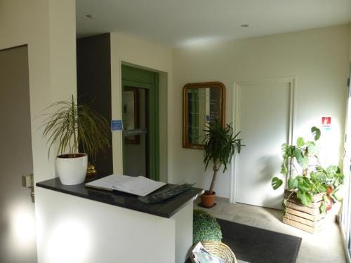 Le Bannier Hotel Restaurant Hotel in Orléans