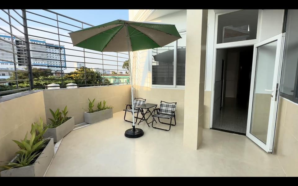 Yen Minh Resthouse Hotel in Ho Chi Minh City