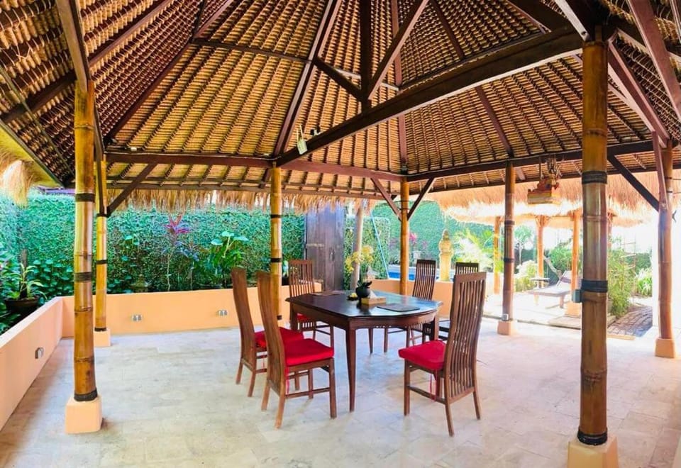Giri's Villa Jimbaran Resort in Kuta Selatan