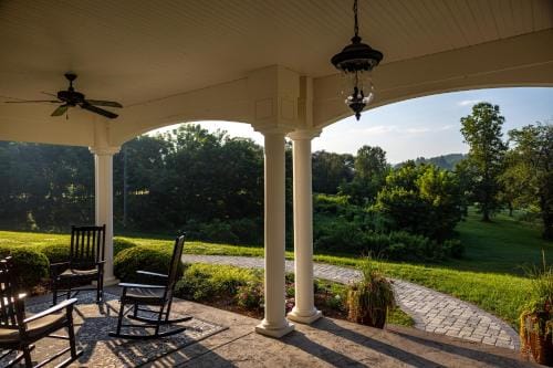 Bed & Breakfast on Tiffany Hill Hotel in Horse Shoe