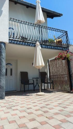 Apartment Kapetanovic Hotel in Brod-Posavina County, Croatia