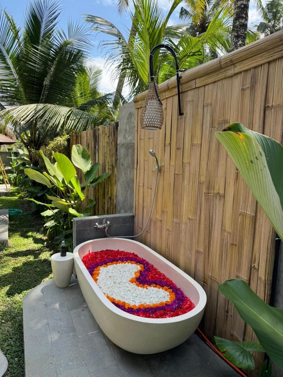 Pitu, a Punggul Village Escape Resort in Abiansemal