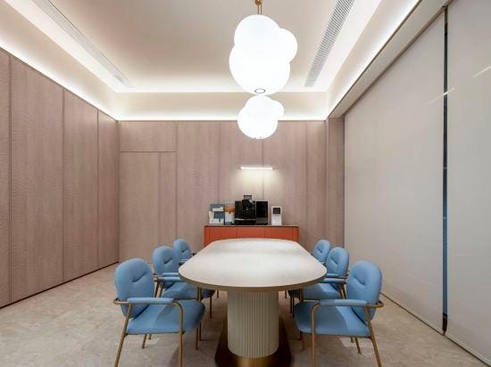 Hanting Hotel (Wuhu Station Wanda Plaza) Hotel in Nanjing