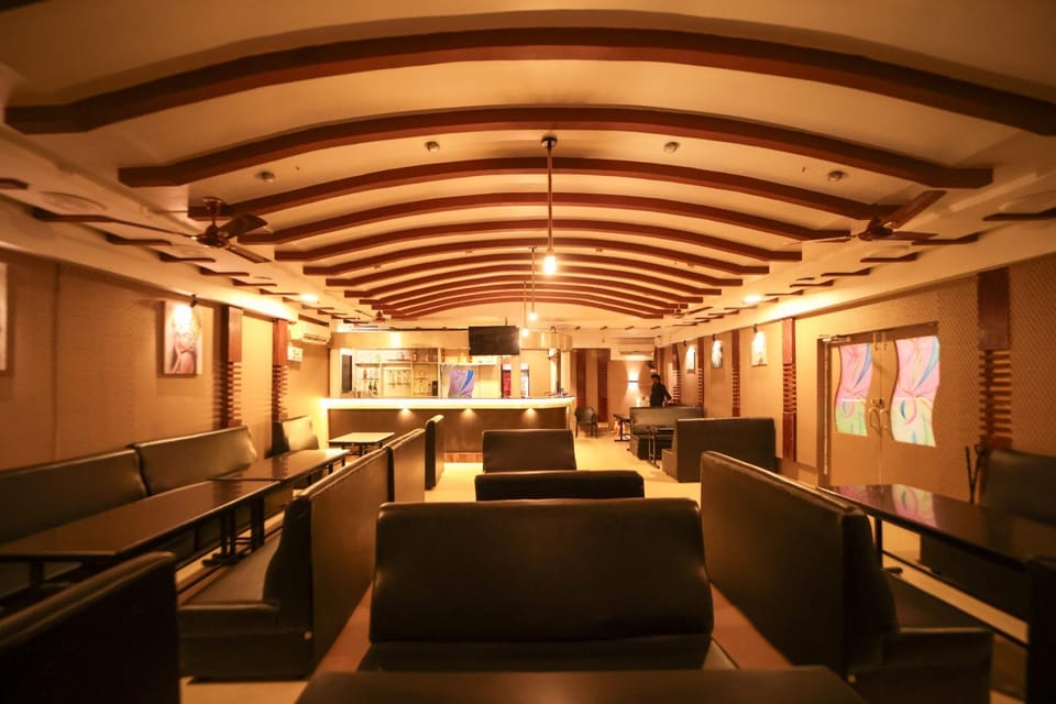 Le Ideal Suites Hotel in Puducherry