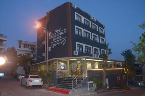 Grand Ayhan Hotel Kusadası Hotel in Kusadasi