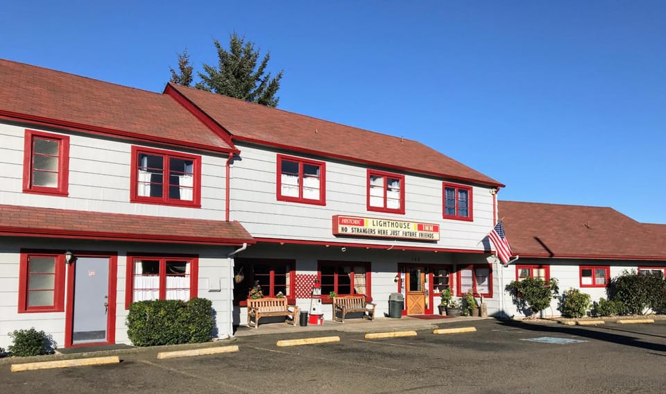 Lighthouse Inn Inn in Florence