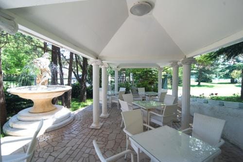 Holiday Resort Zlatni Dol Mostar Hotel in Federation of Bosnia and Herzegovina