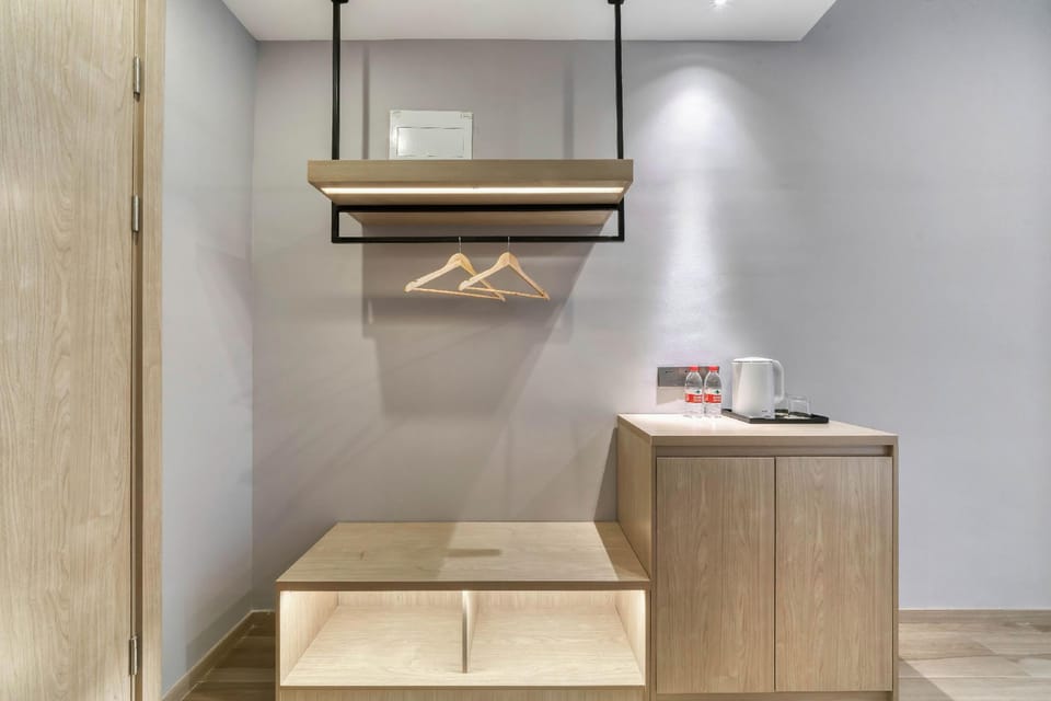 Jinghang Hotel (Hangzhou East Railway Station West Plaza Branch) Hotel in Hangzhou
