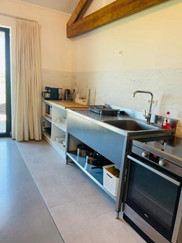 Landlord bij Leuven Hotel in Flanders