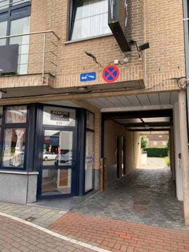 FANTASIA a spacious beautiful apartment & affordable Hotel in Flanders