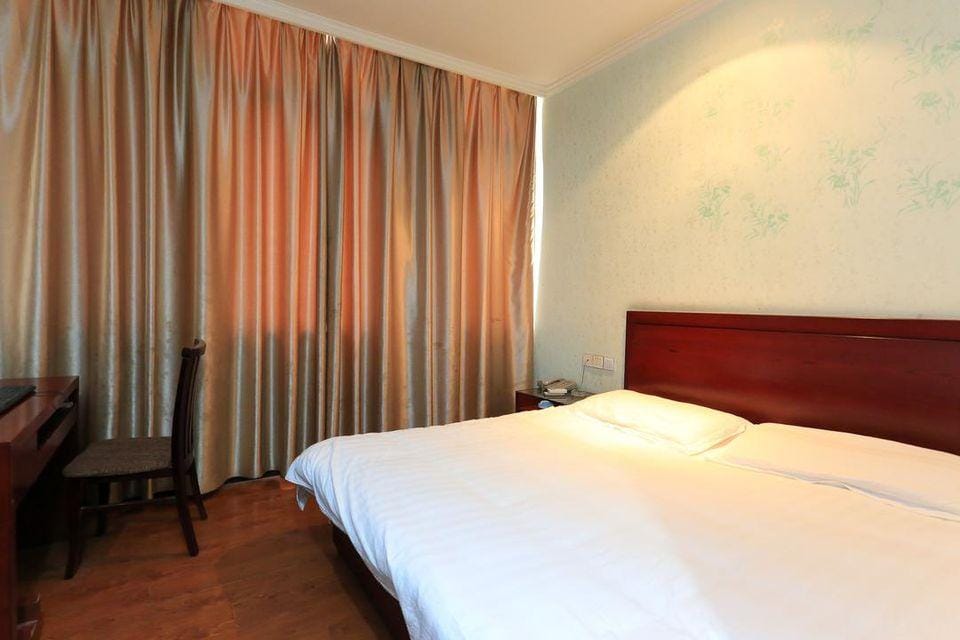 Shanghai Hostel Hotel in Hangzhou