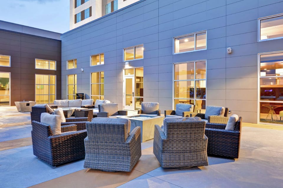 Embassy Suites by Hilton Plainfield Indianapolis Airport Hotel in Plainfield