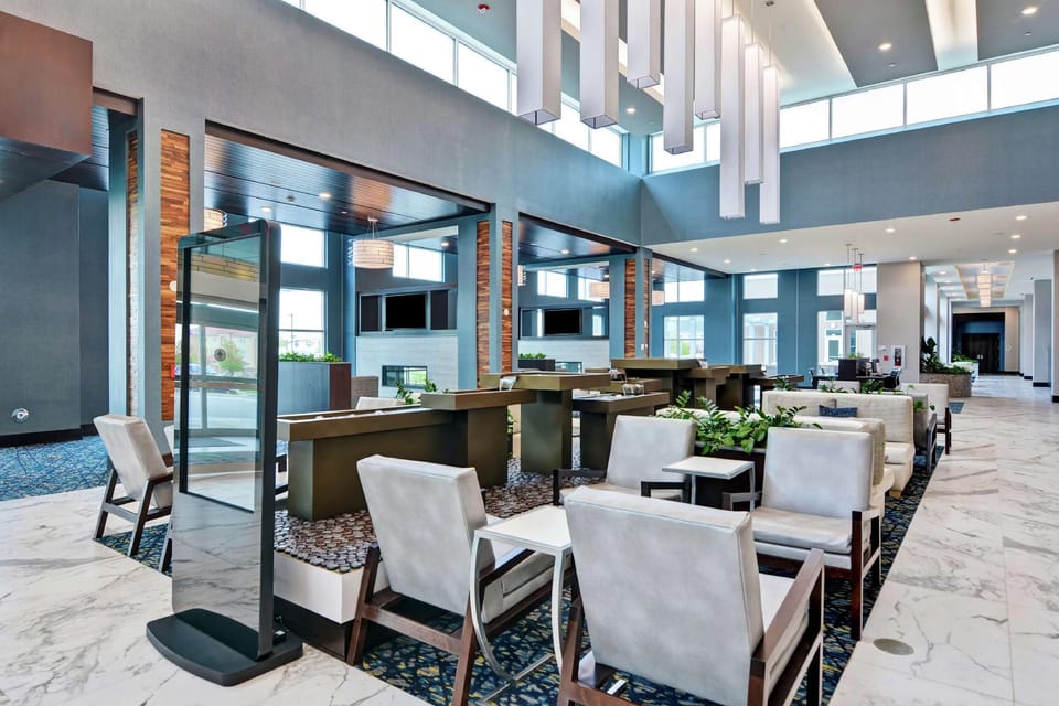 Embassy Suites by Hilton Plainfield Indianapolis Airport Hotel in Plainfield