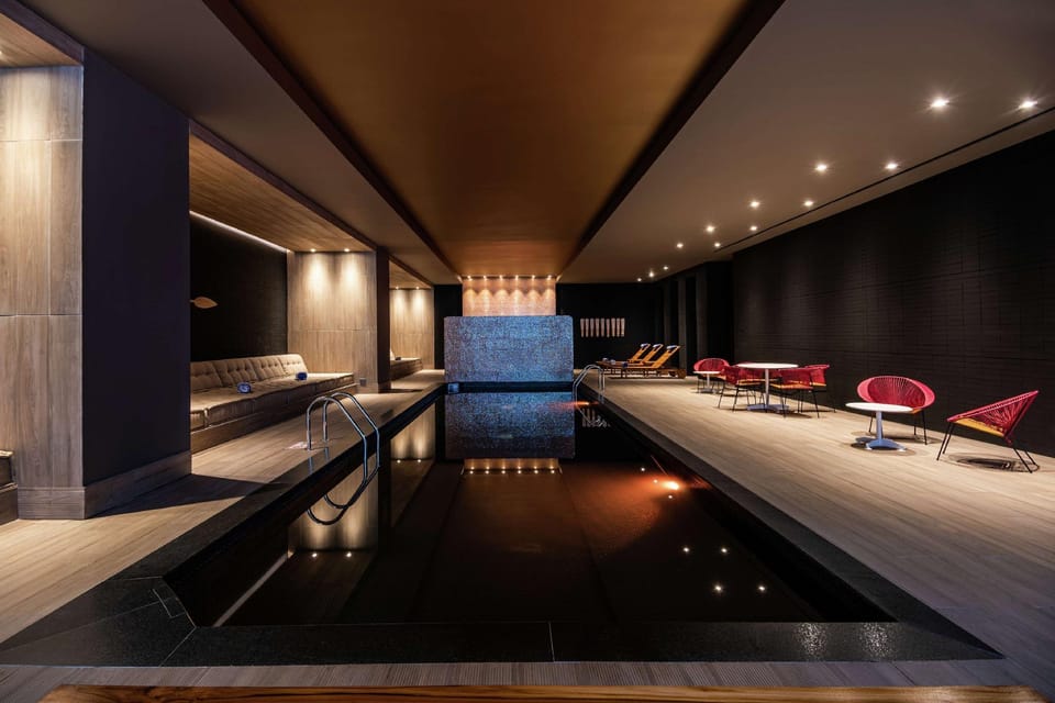Swimming pool