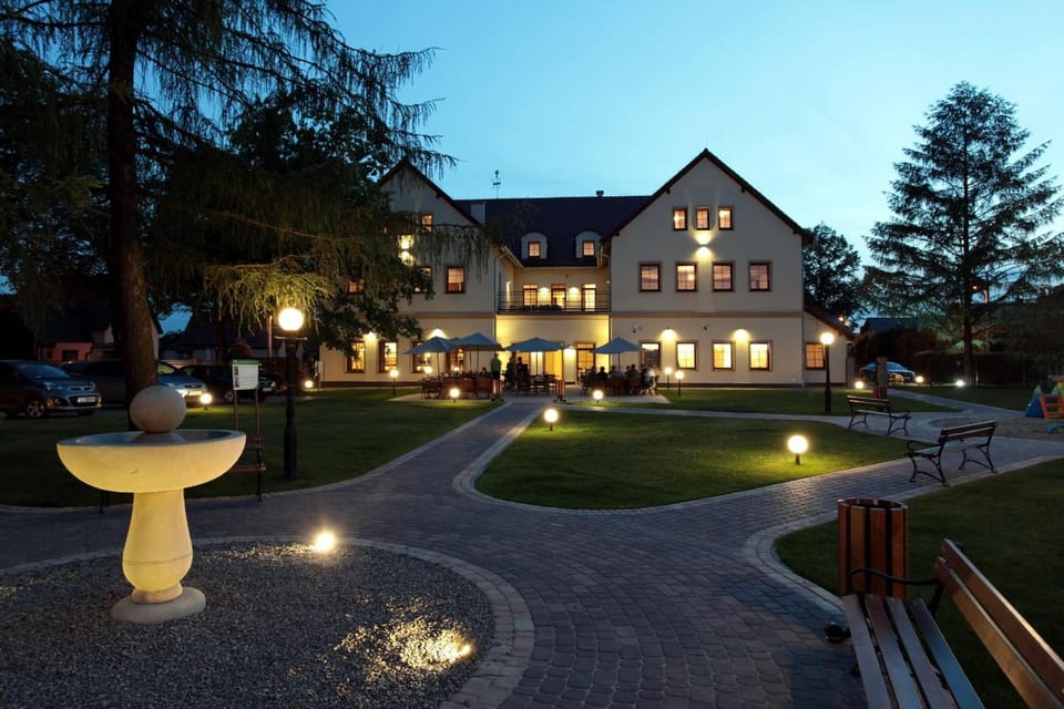 Hotel Modrzewiowy Dwor Hotel in Poland