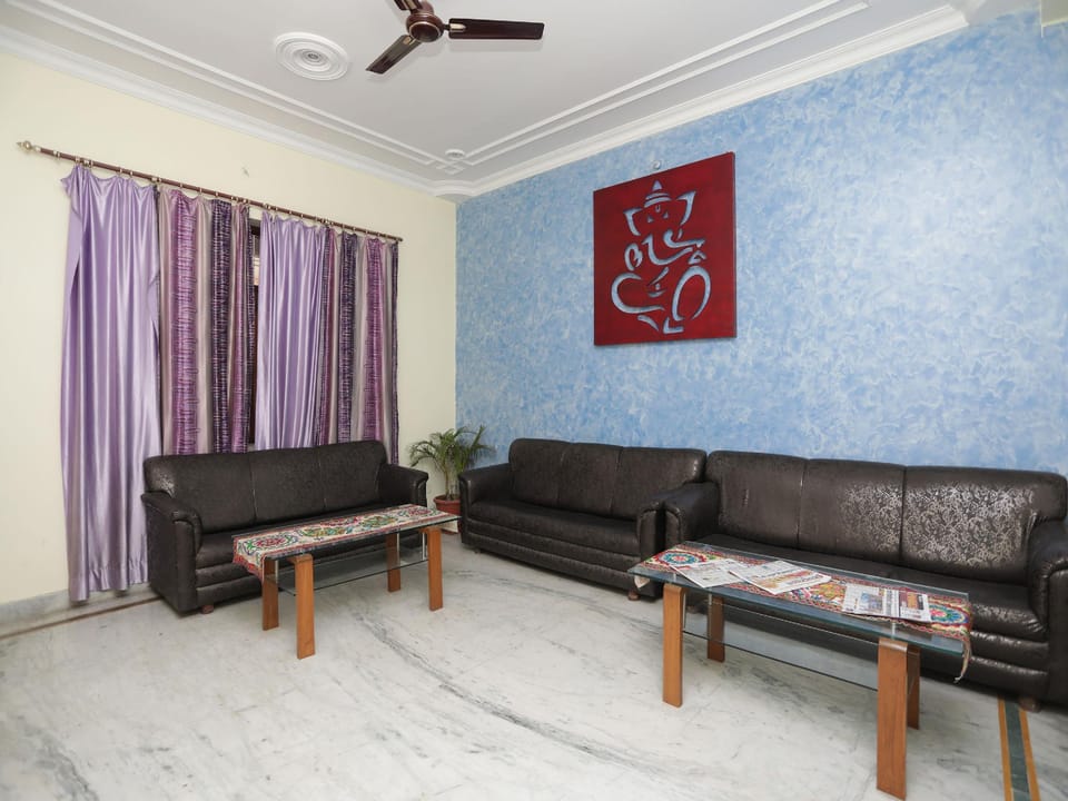 Super Hotel O Shikhar Paradise Hotel in Lucknow