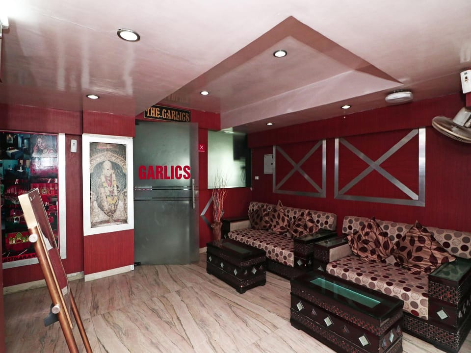Collection 4122 Hotel Silver Hotel in Lucknow