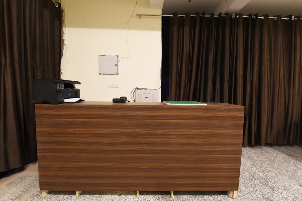 Hotel O The Signature Hotel Near Iskcon Temple Noida Hotel in Noida