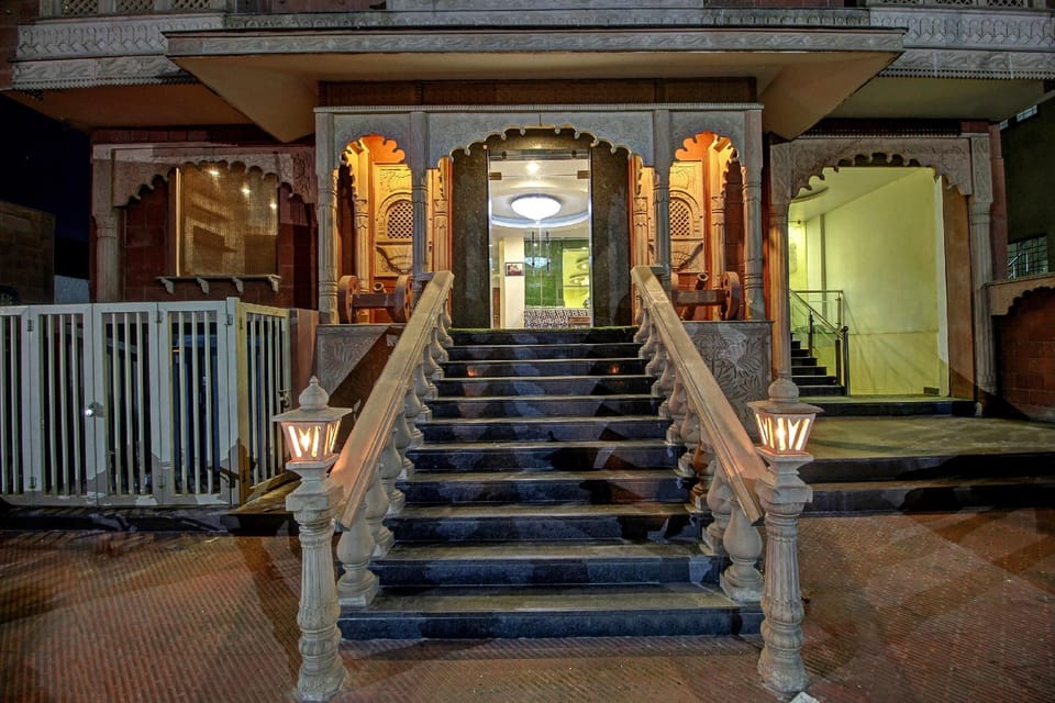Capital O 11744 Heritage Heights Hotel in Jaipur