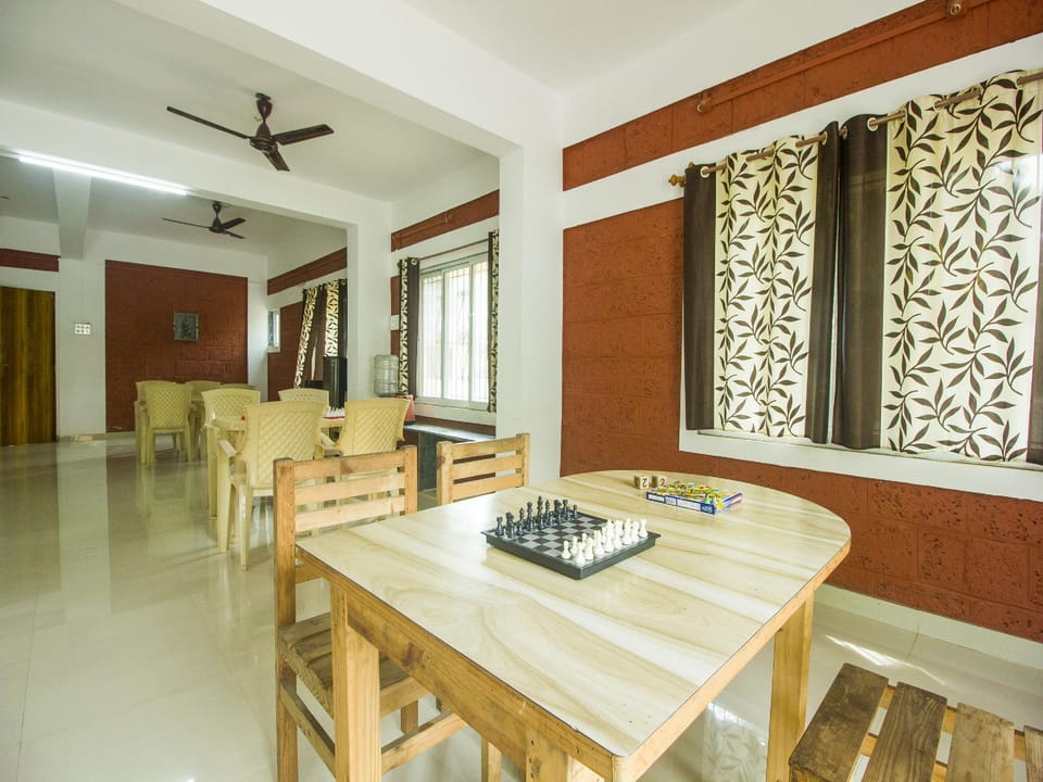 Collection O Raghusheela Cottage Hotel in Maharashtra