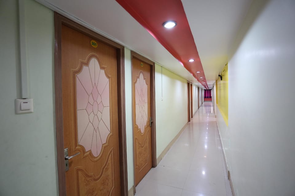 Hotel O New Mega Palace Hotel in India