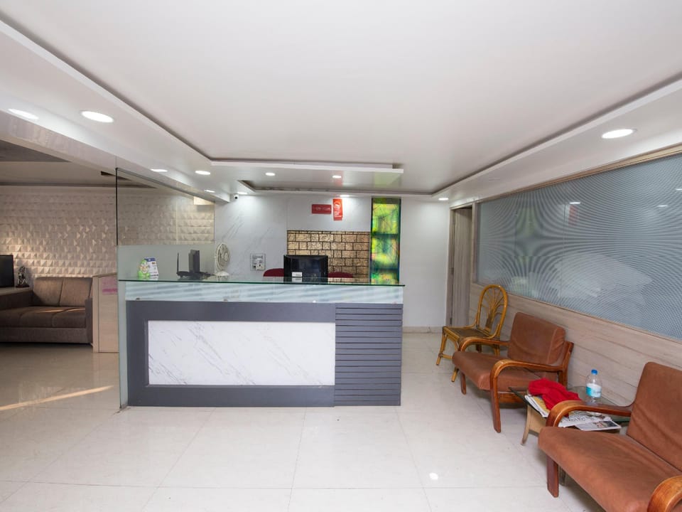 OYO 23631 Mukesh Residency Hotel in Pune