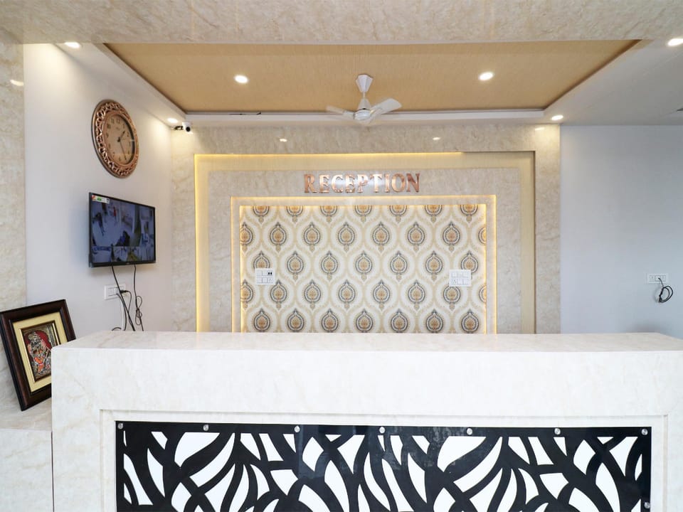 OYO Hotel Nutan Krishna Hotel in Uttar Pradesh
