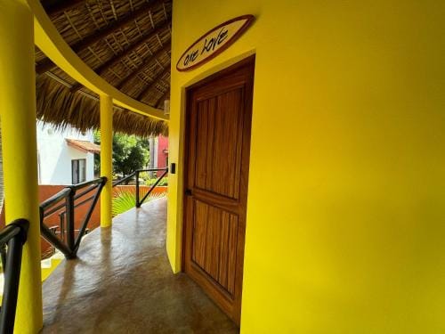 One Love Hostal Puerto Escondido Hotel in Brisas de Zicatela